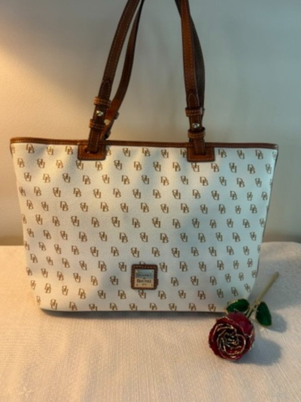 Dooney & Bourke DB Monogram Signature Tote Bag White Brown | Like New